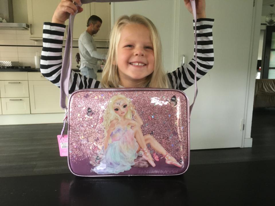 259FB407-698C-4DA0-BABE-105B05BE764D