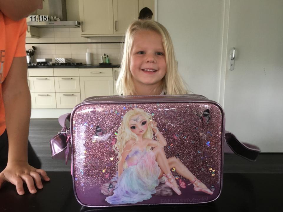 92D18F71-6823-498A-8972-97F2D1884285