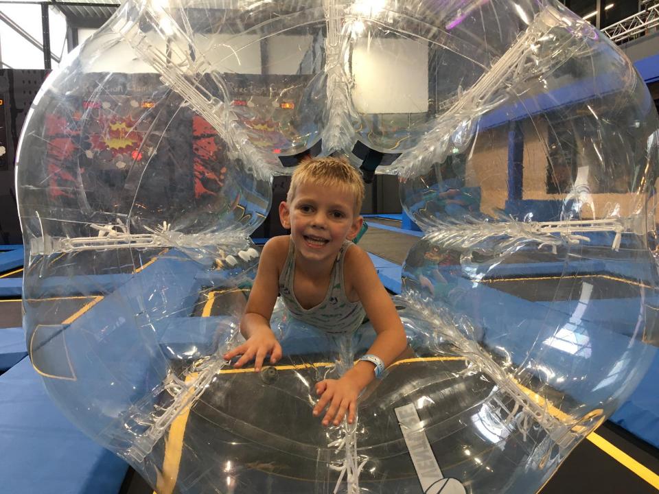 9953F7C0-DC6D-49C1-B68F-F0321F351CD3