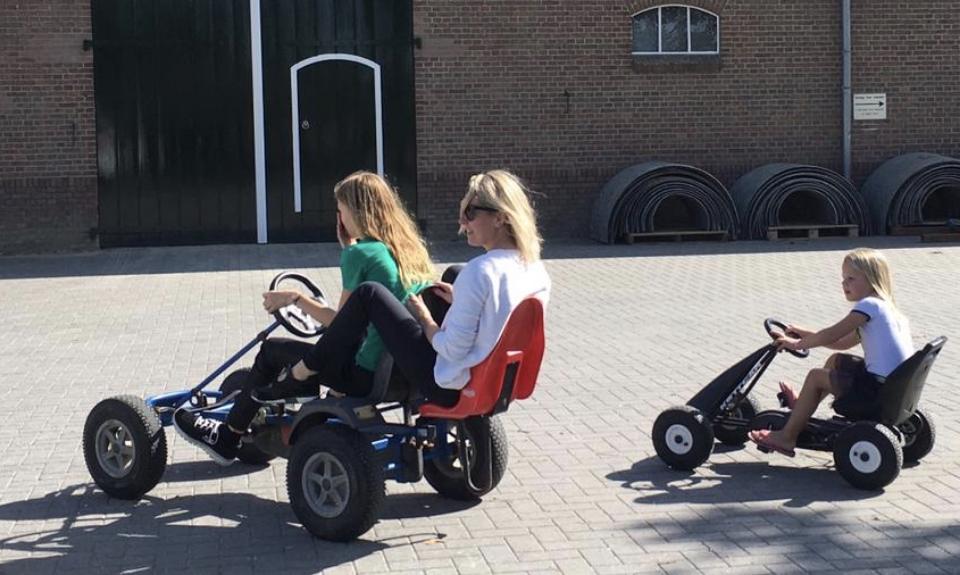 C5128EF2-CFB4-4885-91A2-FD316E3A63DB