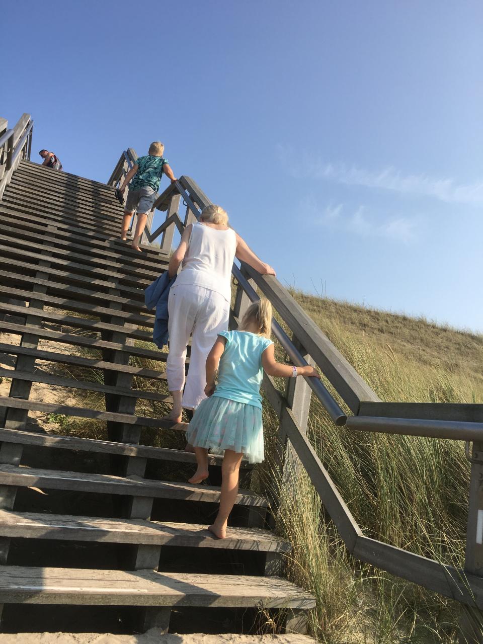 5BC44A23-22B1-47EF-8CD7-A0B38BE5F302