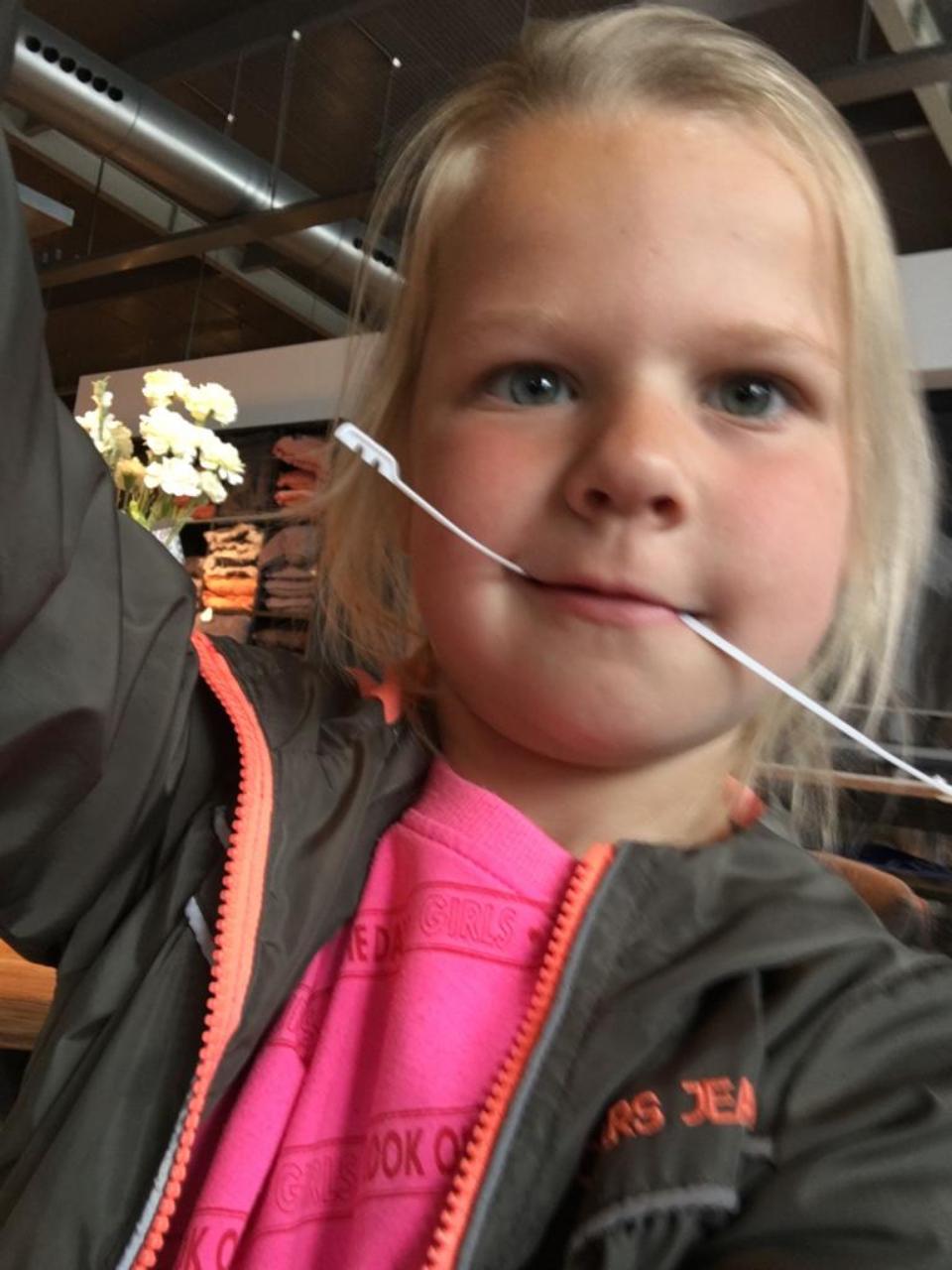 EAE51A14-410D-46CB-A8EA-08030A05B645