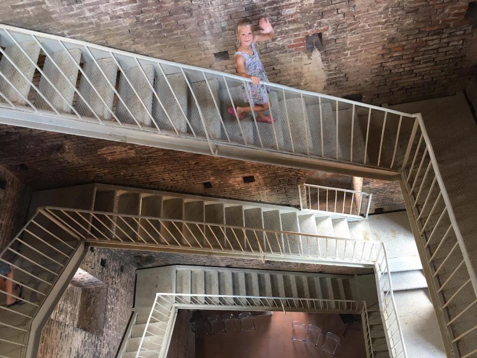 82EF03DE-20A7-447A-8DD0-779F034817FA