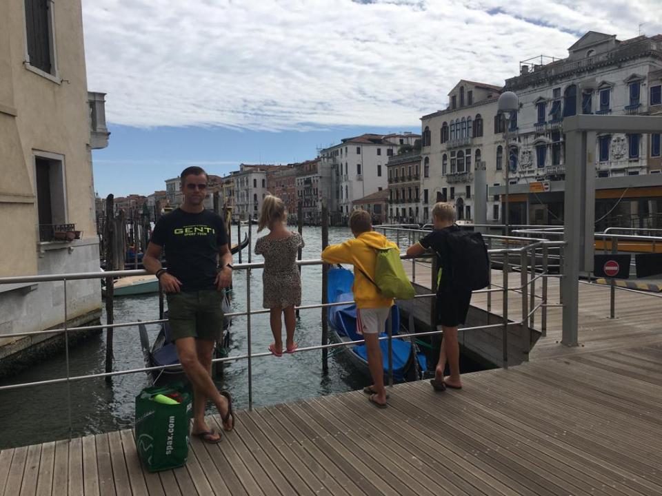 01138B96-A1F5-4D91-BD59-8162B136B970