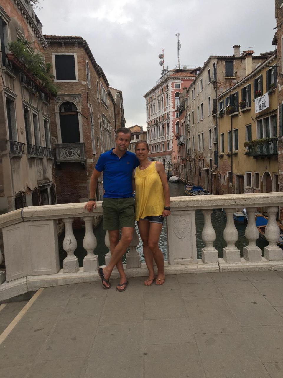 2051174A-67C4-4B99-8DC3-92C08183C7A6