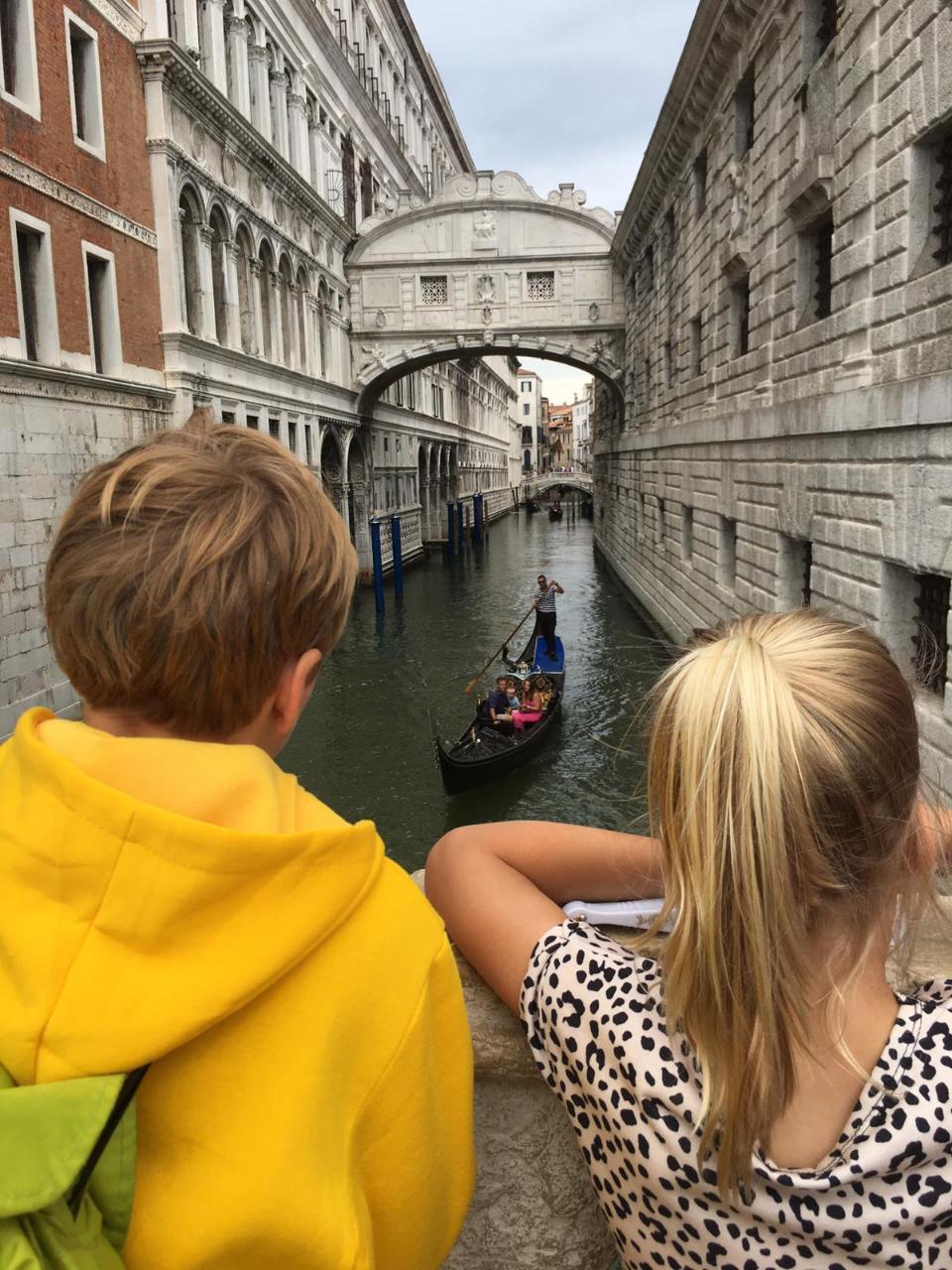 962AD704-40C8-4785-A37F-3C2B138BA045