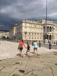 F1566F5C-30AA-47F0-9A4D-96D0D397E5F6