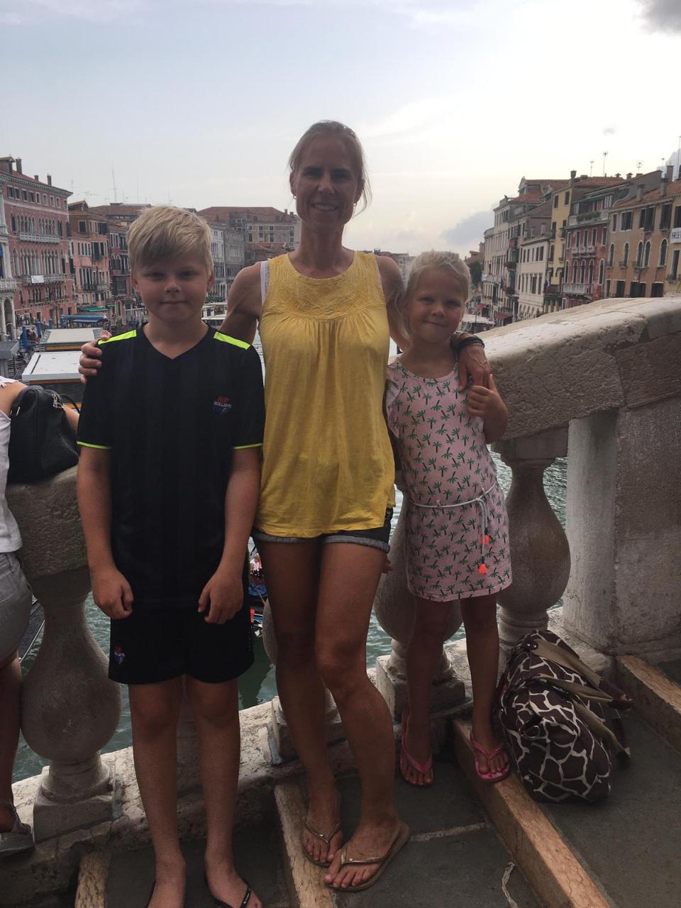 F55F4BBC-C0BD-4019-B469-269A88653546