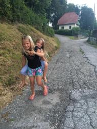 F7183DBC-CF99-4637-80A2-886FD8BC74EC