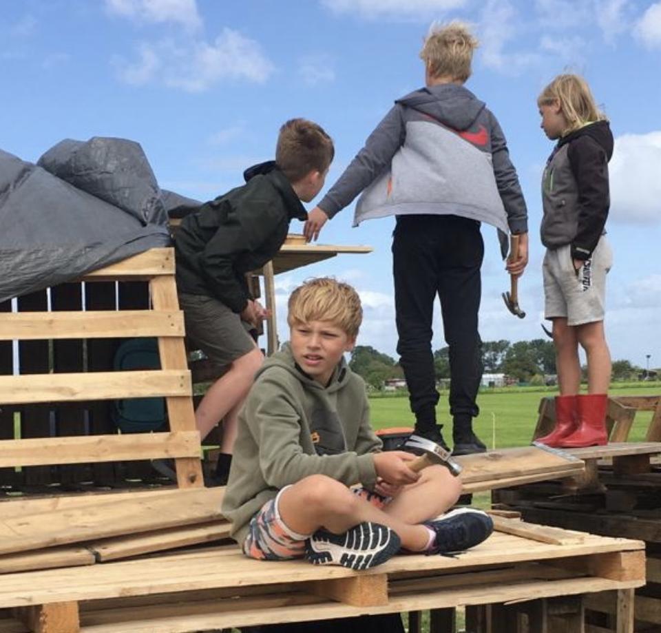 0D378B47-C94F-4F00-BA42-ABA05C57A1FE