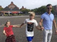 3F5DAE4A-3B73-44E3-88BB-BC9A85F5A64A