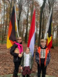 AAAE9CBC-CC5C-496B-B03C-A600F949D399