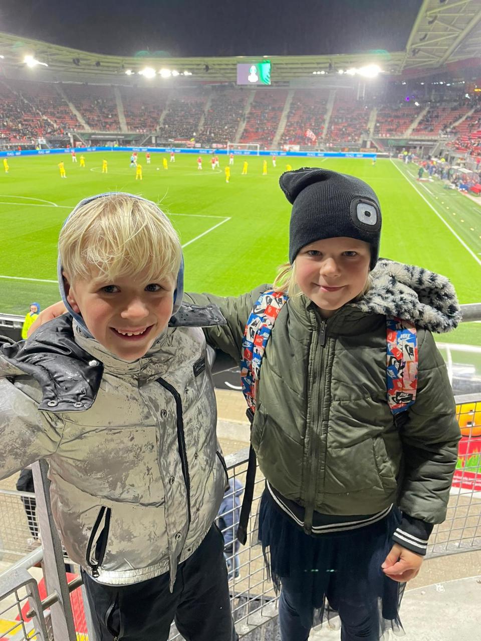 551F5C28-04B5-4625-B216-DA4C40A0E7E6