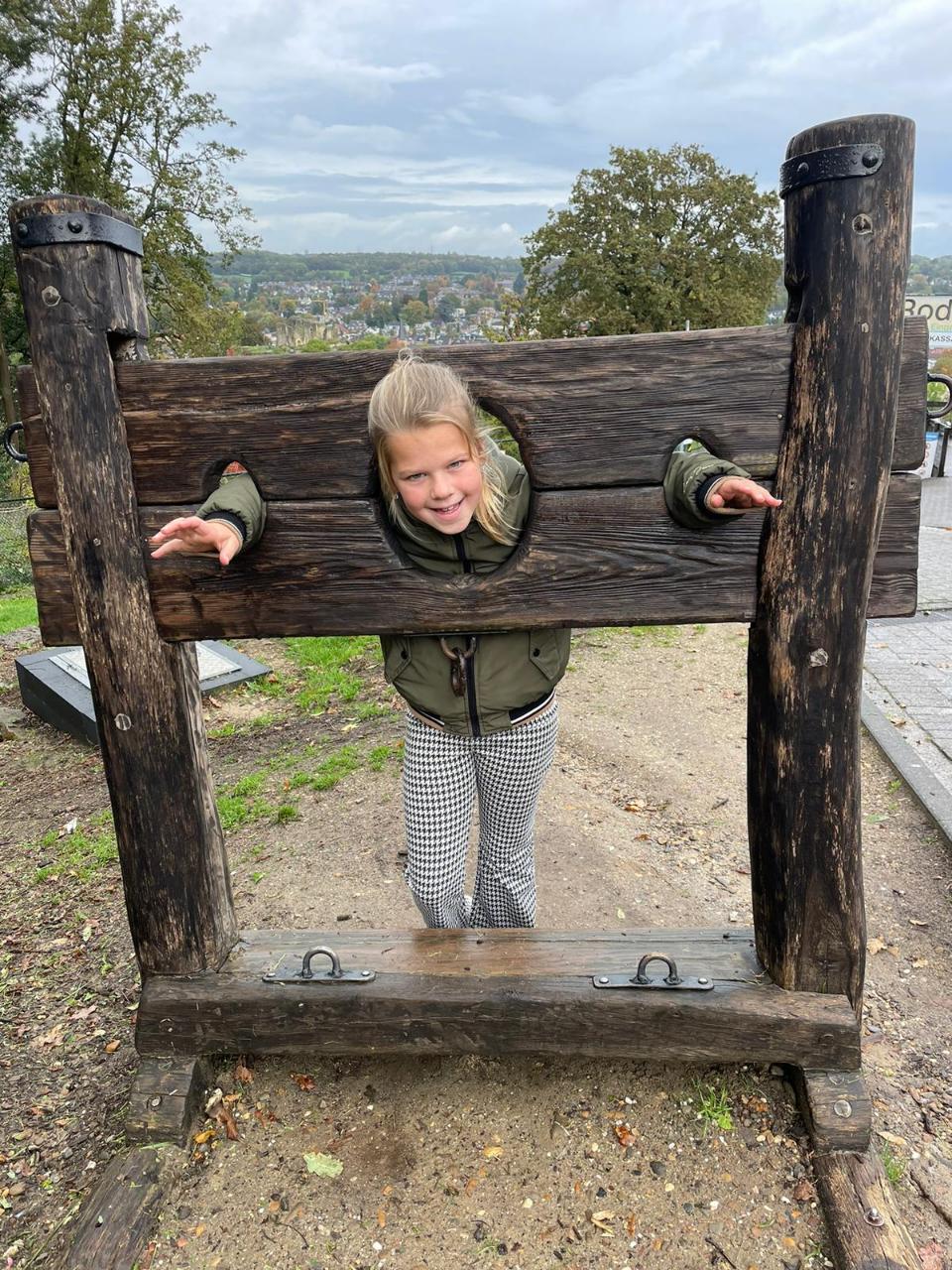 81600d89-73e7-4998-bd9b-5683bdebc8f7